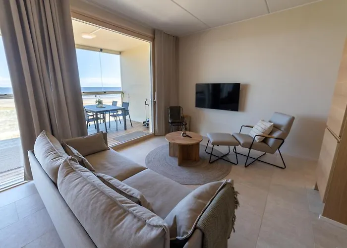 アパート Marina B9 カラヨキ